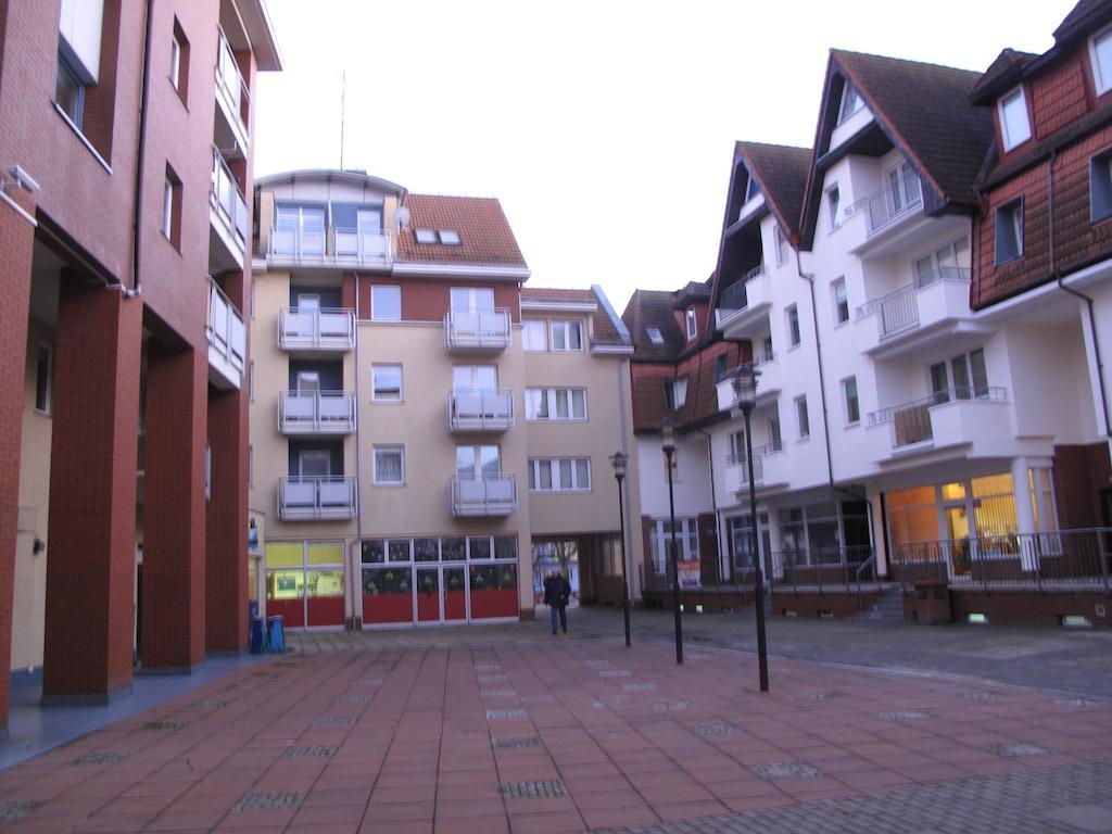 Apartament Portowy Z Garazem, Ul Towarowa Kołobrzeg Habitación foto